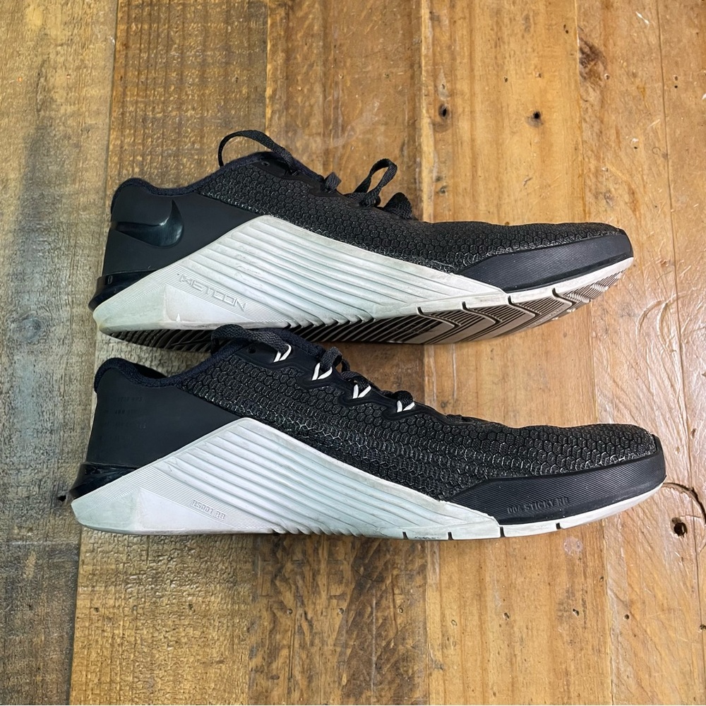 Nike Metcon 5 CrossFit Training Shoes A02982-010 Size 7 Used